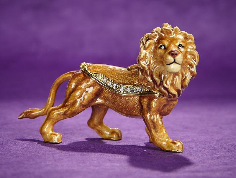 Lion Trinket Box with Necklace
