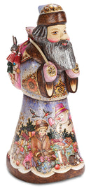 Walking Santa, by Alya Dmitrakova