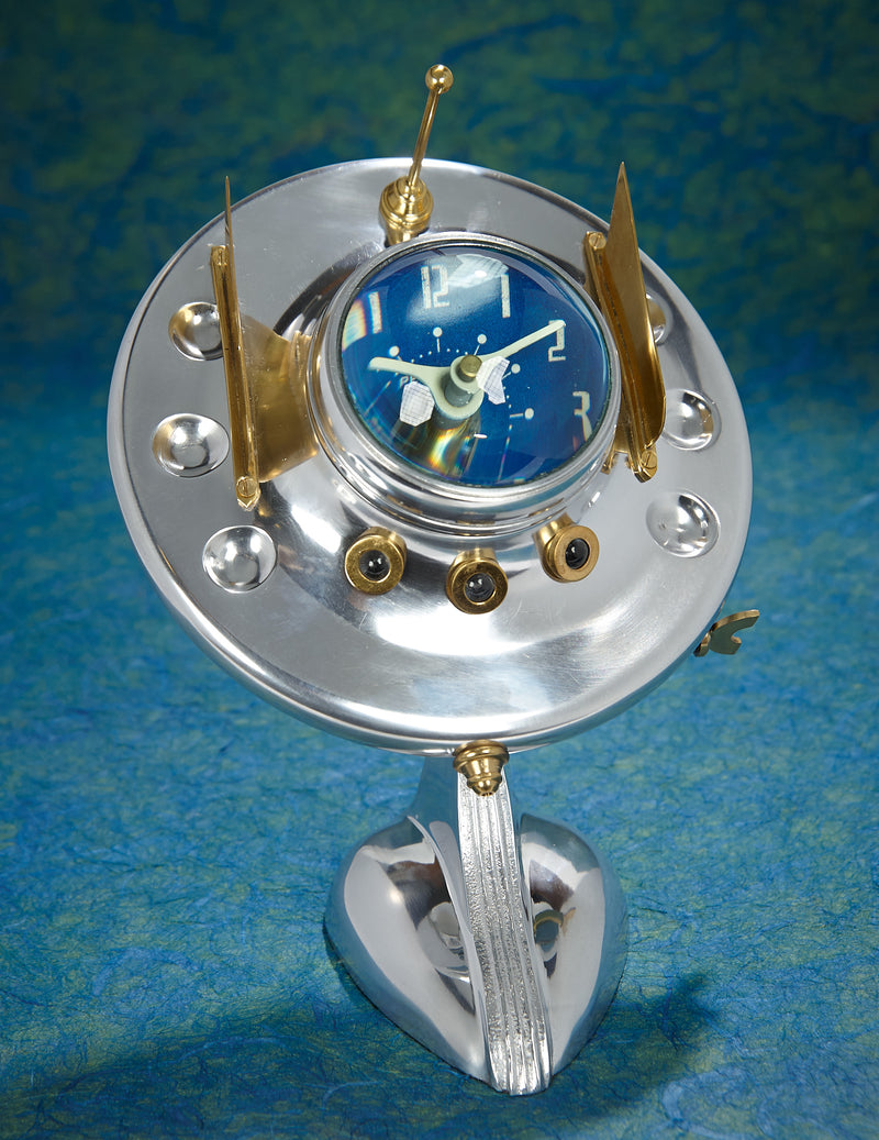 Flying Saucer Table Clock
