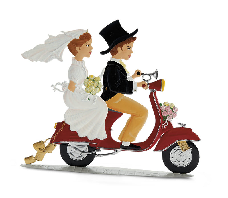Young love, in Bavarian Pewter