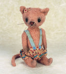 Pink Furred Lola Cat a Tonni Bear by Marjan Jorritsma